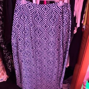 Blue and white pattern skirt